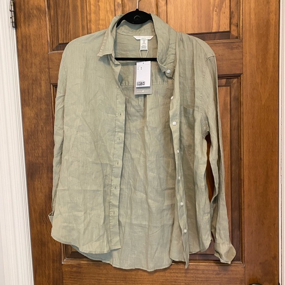 H&M Tops - H&M Linen Button Down